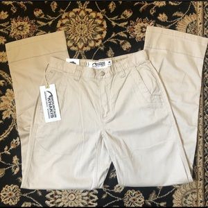 Men’s Mountain Khakis NEW 31 x 32 Lake Lodge Twill